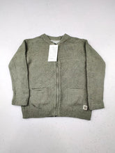 Buy online pre-used pre-loved 100% authentic & Original branded Zara (KWB-3123) available in Pakistan. Top international brands avilable.